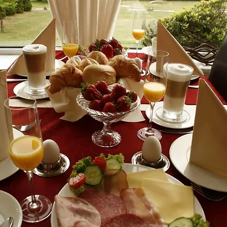 Waldhotel-